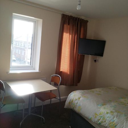 Denny Guests House / Green Lane Liverpool Bagian luar foto