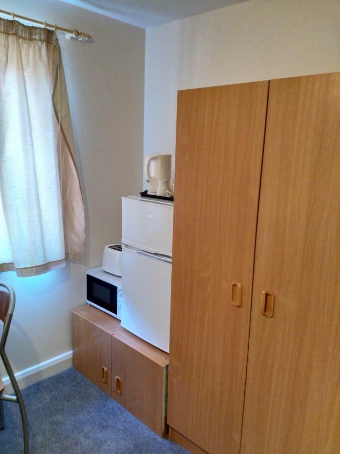 Denny Guests House / Green Lane Liverpool Bagian luar foto