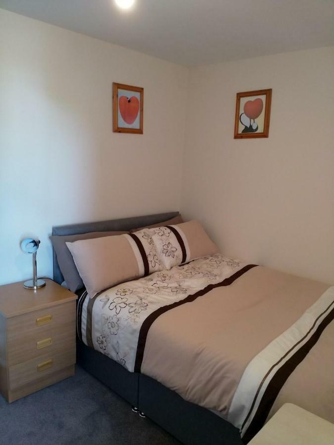 Denny Guests House / Green Lane Liverpool Bagian luar foto