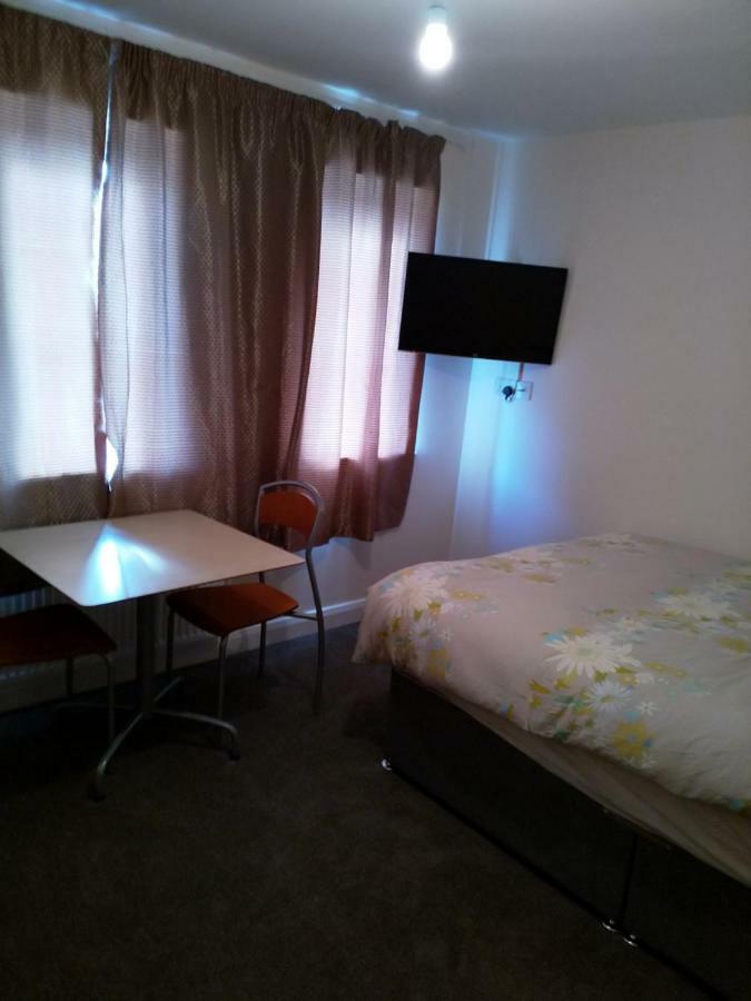 Denny Guests House / Green Lane Liverpool Bagian luar foto