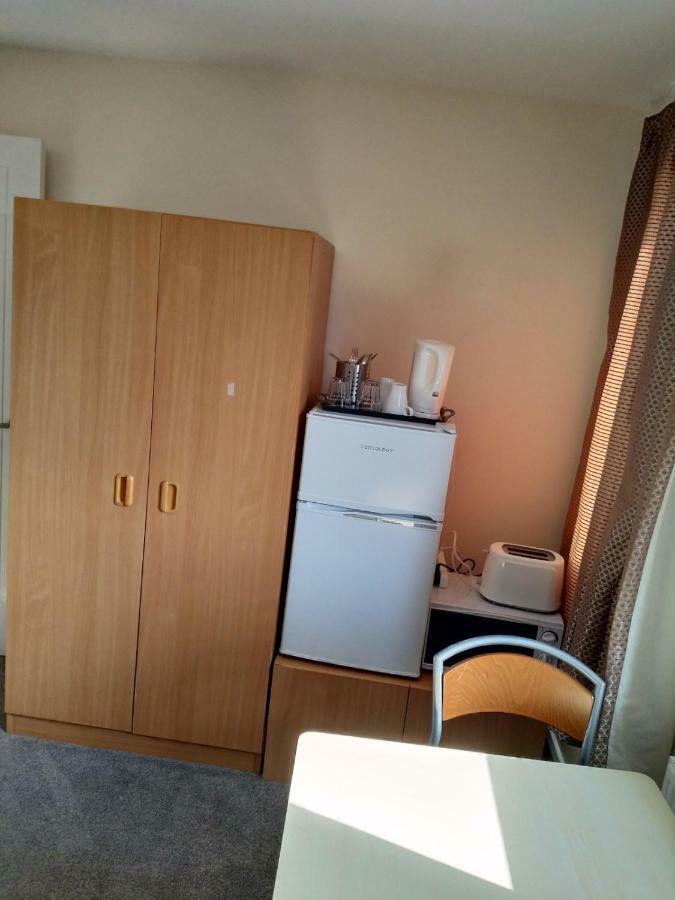 Denny Guests House / Green Lane Liverpool Bagian luar foto